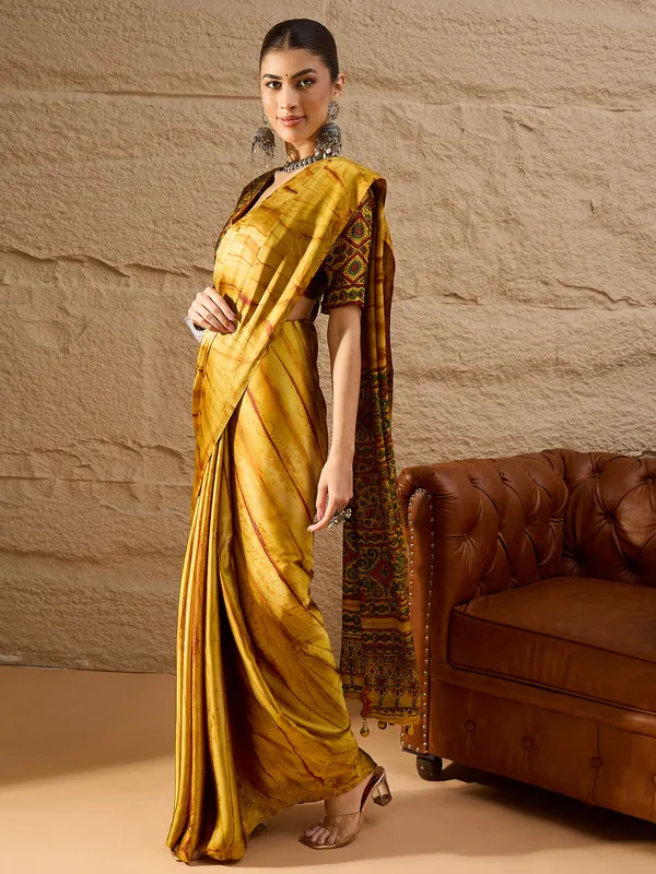 Women's_Crepe_Mustard_Printed_Designer_Saree_With_Blouse_Piece