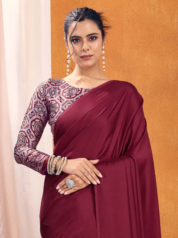 Women's_Satin_Silk_Magenta_Printed_Designer_Saree_With_Blouse_Piece