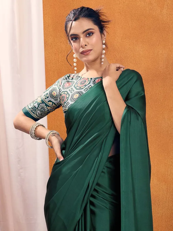 Women's_Satin_Silk_Green_Printed_Designer_Saree_With_Blouse_Piece