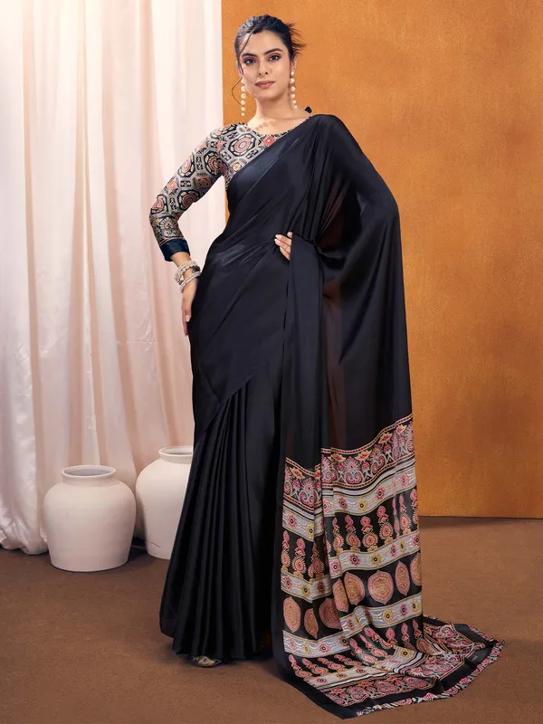 Women's_Satin_Silk_Black_Printed_Designer_Saree_With_Blouse_Piece