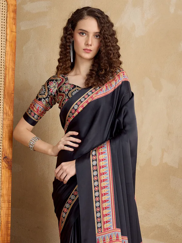 Women's_Satin_Black_Printed_Designer_Saree_With_Blouse_Piece