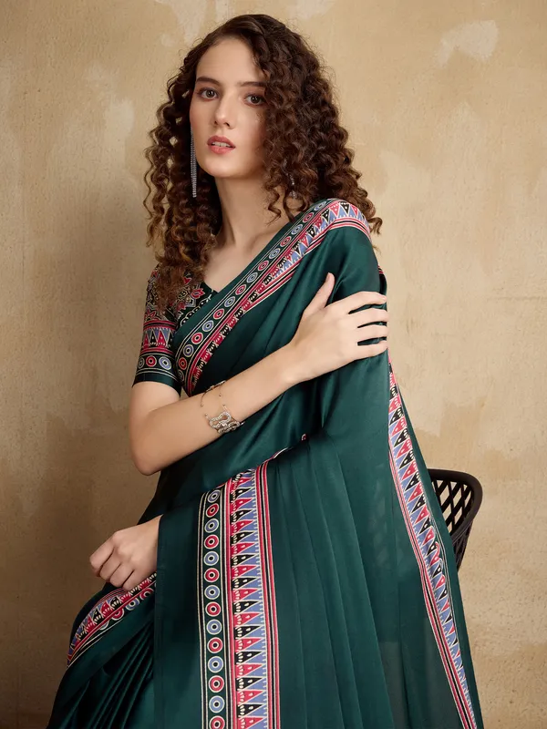 Women's_Satin_Green_Printed_Designer_Saree_With_Blouse_Piece