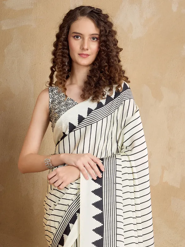 Women's_Satin_Cream_Printed_Designer_Saree_With_Blouse_Piece