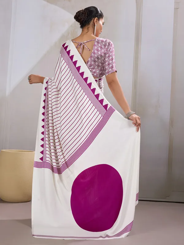 Women's_Satin_White_Printed_Designer_Saree_With_Blouse_Piece