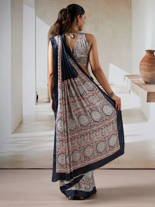 Women's_Satin_Black_Printed_Designer_Saree_With_Blouse_Piece
