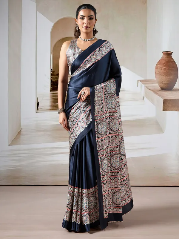 Women's_Satin_Black_Printed_Designer_Saree_With_Blouse_Piece