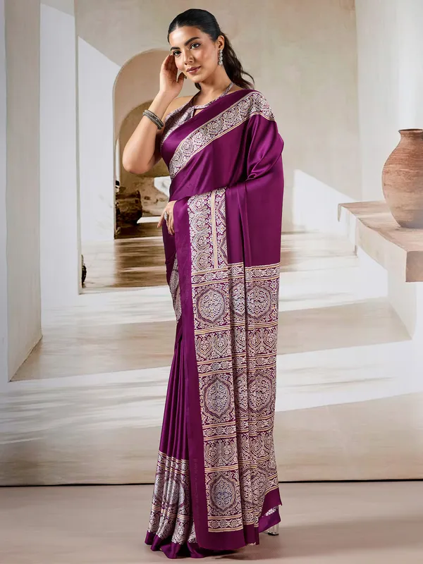 Women's_Satin_Purple_Printed_Designer_Saree_With_Blouse_Piece