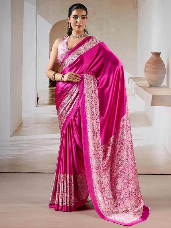 Women's_Satin_Magenta_Printed_Designer_Saree_With_Blouse_Piece