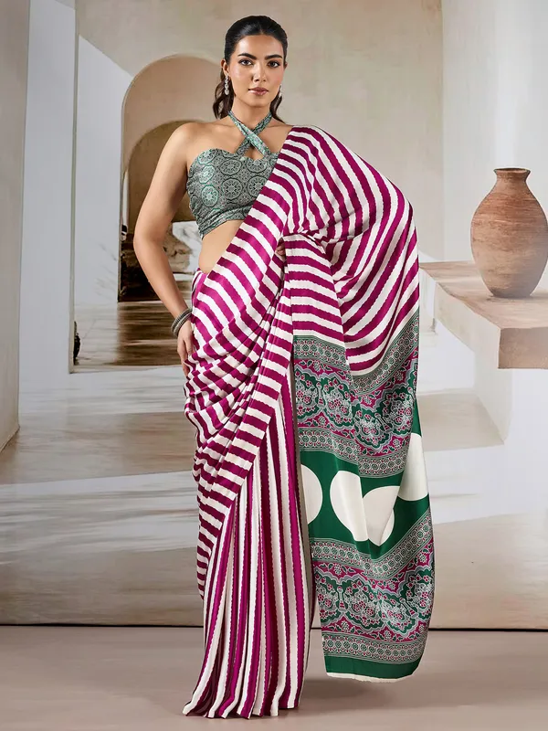 Women's_Satin_Magenta_Printed_Designer_Saree_With_Blouse_Piece