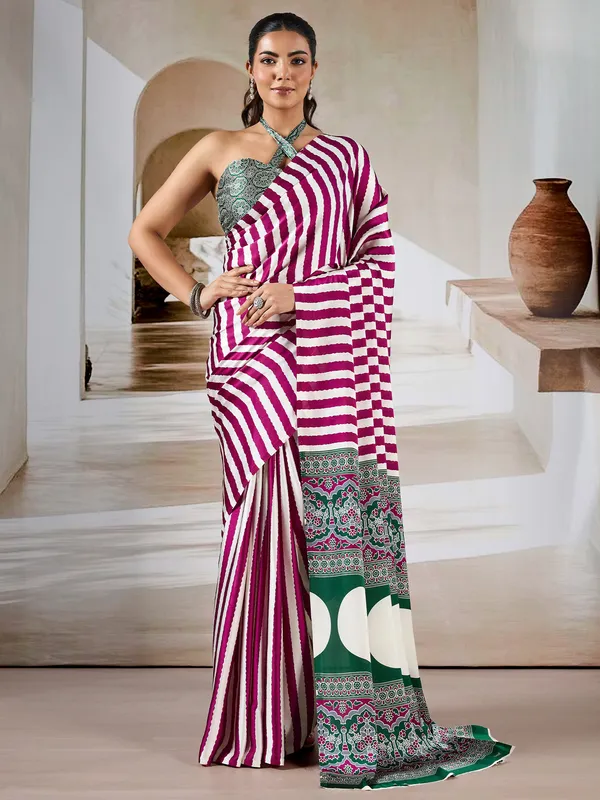 Women's_Satin_Magenta_Printed_Designer_Saree_With_Blouse_Piece