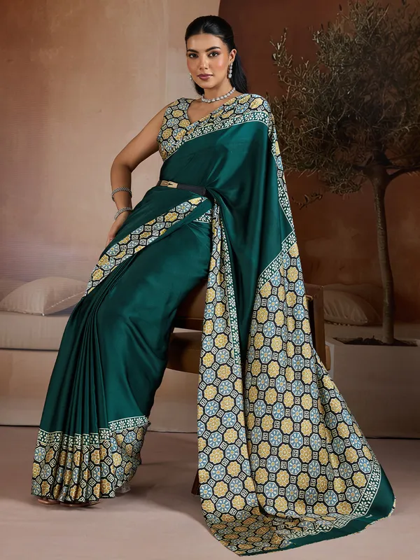 Women's_Pure_Silk_Green_Printed_Designer_Saree_With_Blouse_Piece