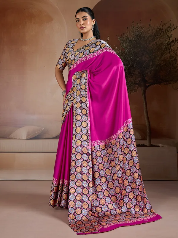 Women's_Pure_Silk_Pink_Printed_Designer_Saree_With_Blouse_Piece