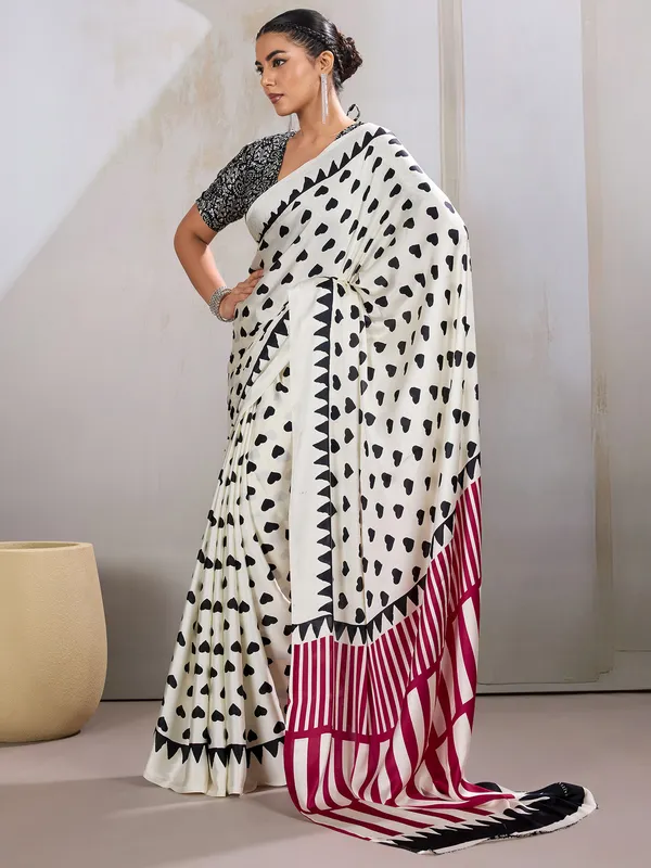 Women's_Satin_White_Printed_Designer_Saree_With_Blouse_Piece