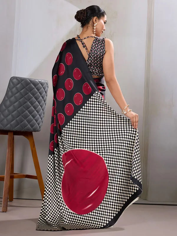 Women's_Satin_Burgundy_Printed_Designer_Saree_With_Blouse_Piece