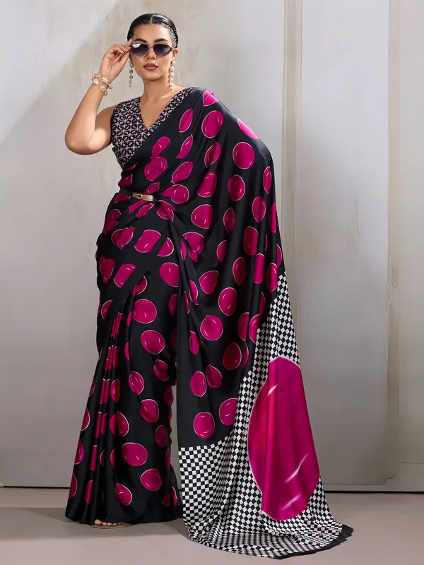 Women's_Satin_Pink_Printed_Designer_Saree_With_Blouse_Piece