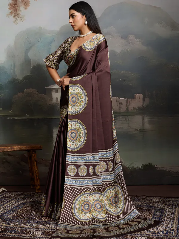Women's_Satin_Dark_Brown_Printed_Designer_Saree_With_Blouse_Piece