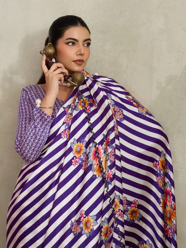 Women's_Satin_Purple_Printed_Designer_Saree_With_Blouse_Piece