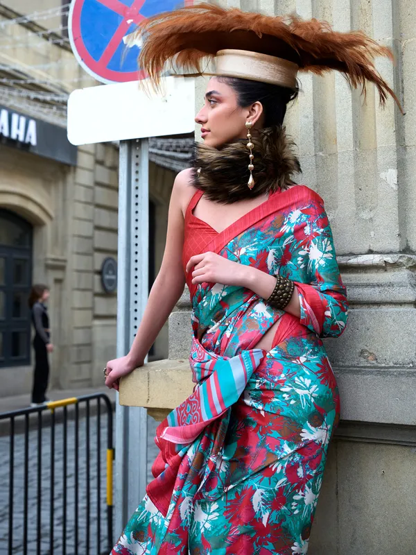 Women's_Crepe_Light_Blue_Printed_Designer_Saree_With_Blouse_Piece