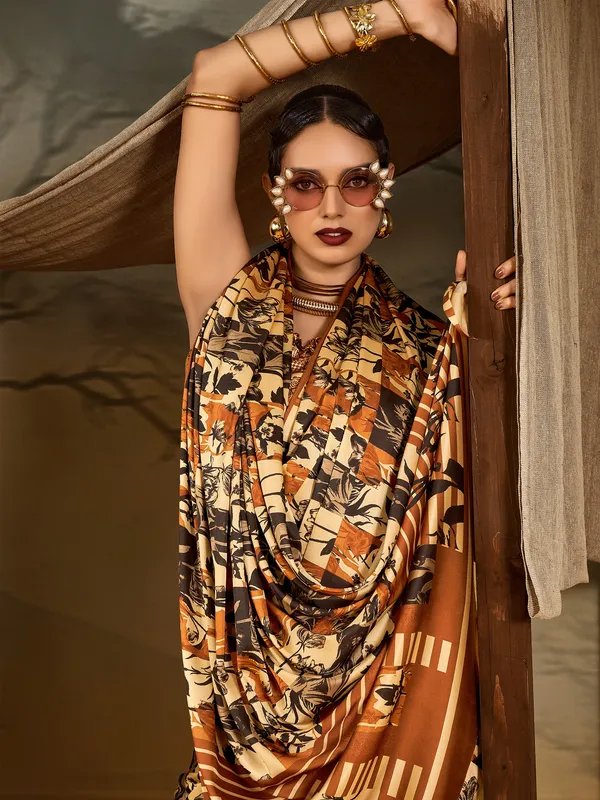 Women's_Crepe_Beige_Printed_Designer_Saree_With_Blouse_Piece