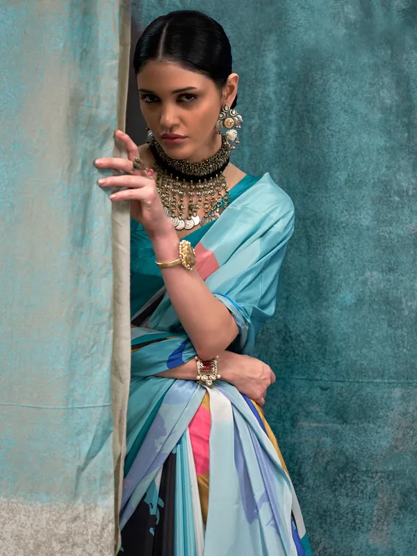 Women's_Crepe_Light_Blue_Printed_Designer_Saree_With_Blouse_Piece
