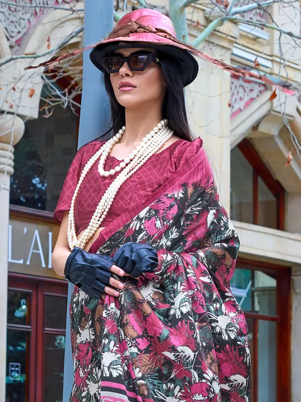 Women's_Crepe_Black_Printed_Designer_Saree_With_Blouse_Piece