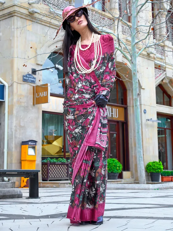 Women's_Crepe_Black_Printed_Designer_Saree_With_Blouse_Piece