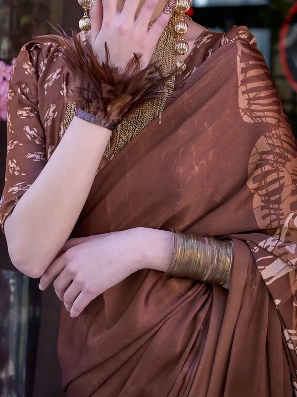 Women's_Crepe_Brown_Printed_Designer_Saree_With_Blouse_Piece
