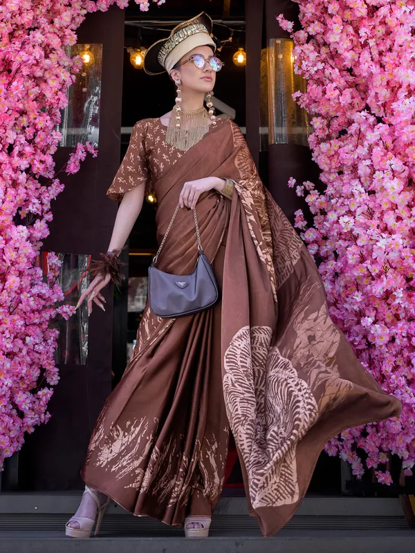 Women's_Crepe_Brown_Printed_Designer_Saree_With_Blouse_Piece
