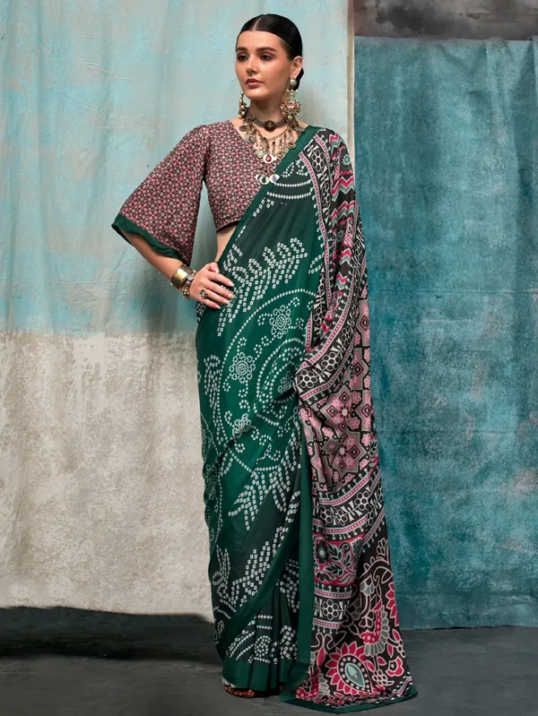 Women's_Crepe_Green_Printed_Designer_Saree_With_Blouse_Piece