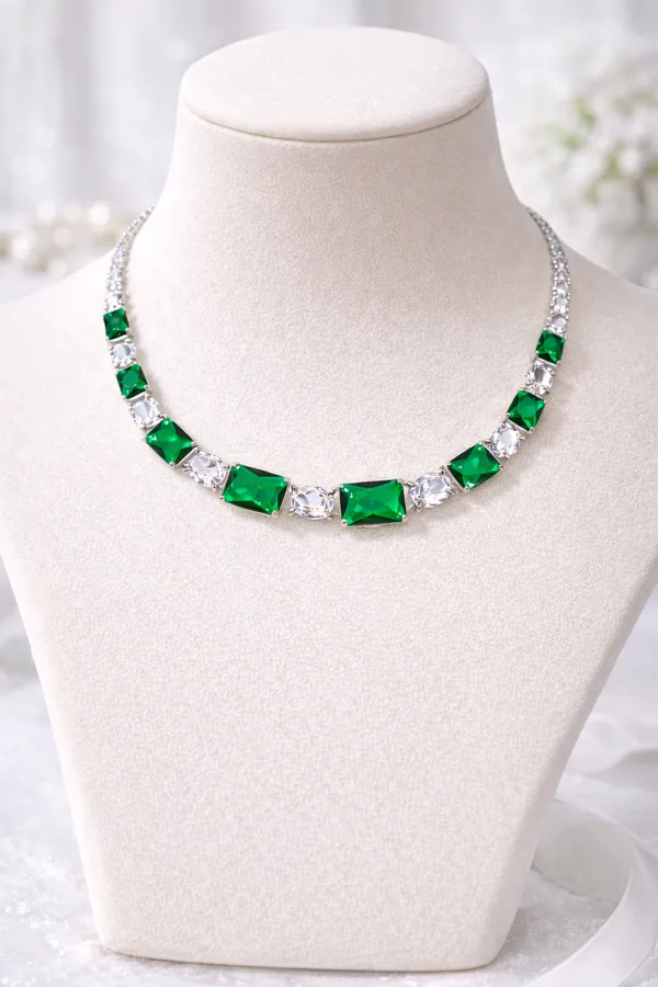 Emerald_Pendant_Set
