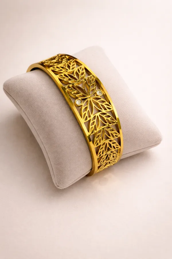 18K_Gold_Plated_Elowen_Leaf_Bangle-Bracelet