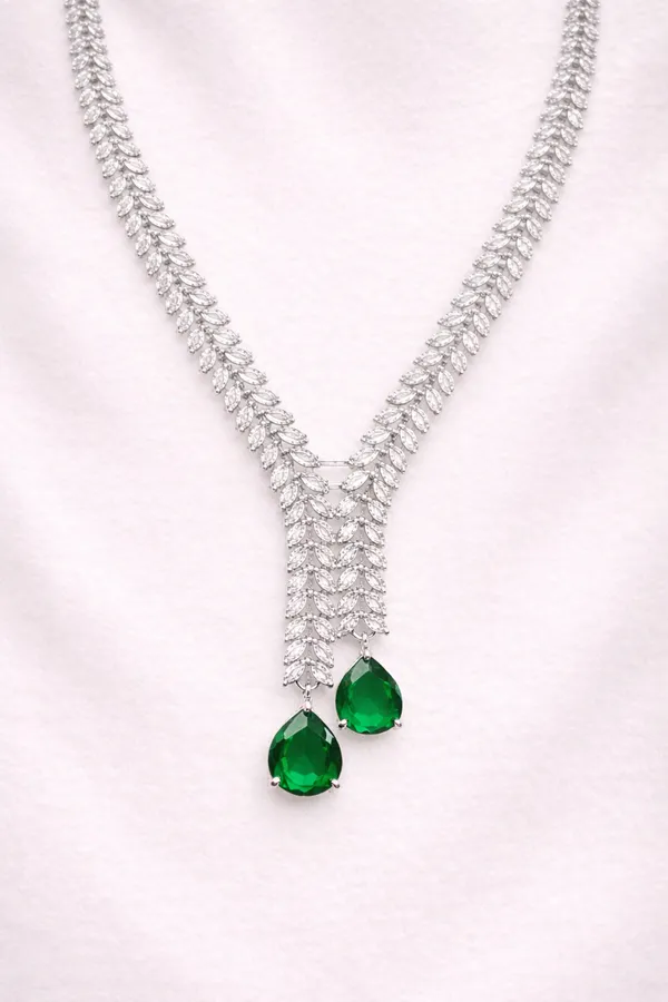 Emerald_Serene_Necklace_Set