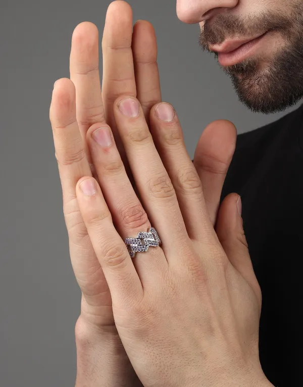 Miami_Cuban_Iced_Out_Ring_(Iris_Purple)