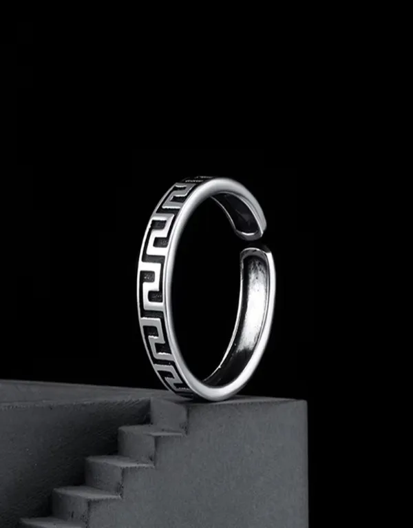 Royal_Ring