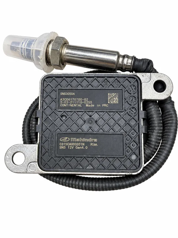 Mahindra_NOx_(Nitrogen_Oxide)_sensor,_with:__Mahindra_part_number:_0315CAU00331N_(Knob_Sensor)