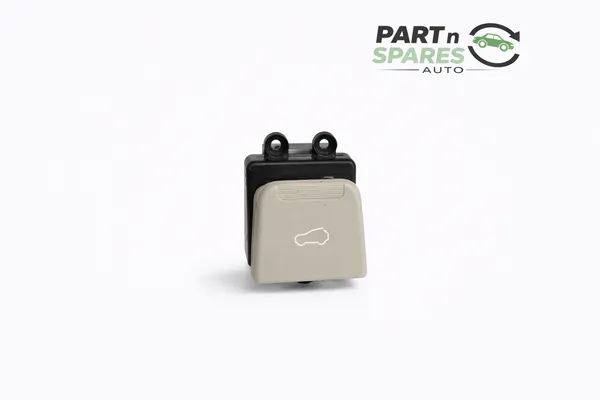 Mahindra_Rexton_Sunroof_Switch