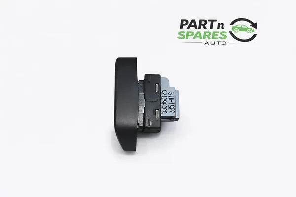 Volkswagen_Polo_Central_Lock_Switch
