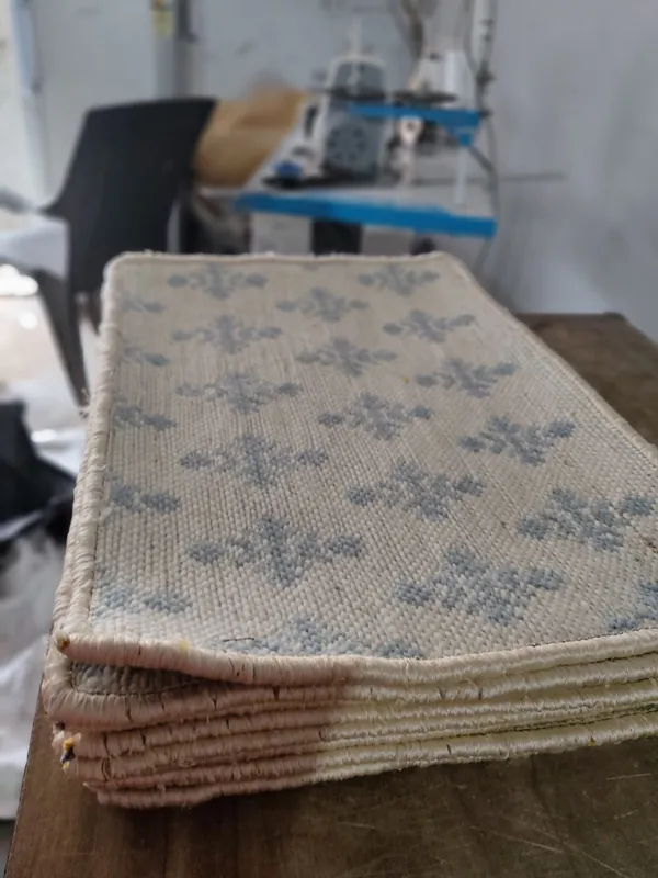 Prayer_Mats_And_Aaasana_White_And_Blue