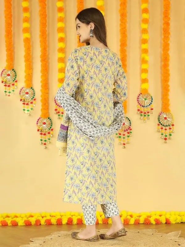 Light_Yellow_Trendy_Floral_Screen_Print_Cotton_Straight_Kurta_With_Pant_And_Dupatta_For_Women