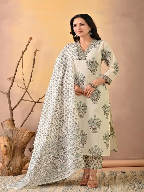 Beige_And_Grey_Trendy_Floral_Screen_Print_Cotton_Straight_Kurta_With_Pant_And_Dupatta_For_Women