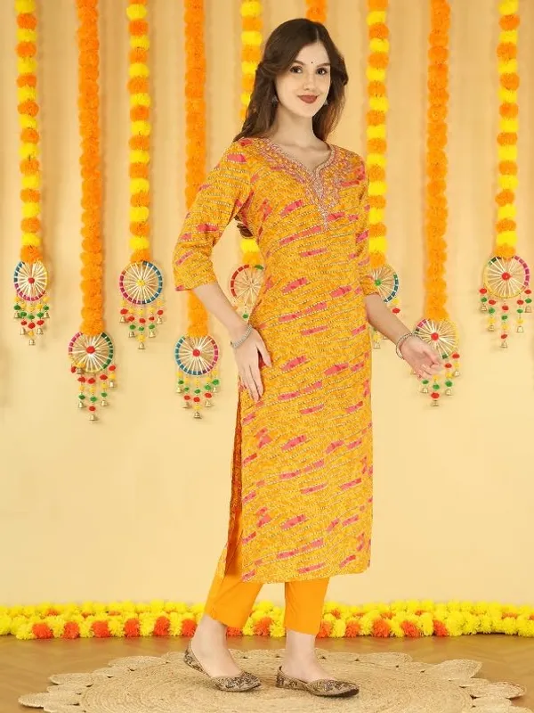Yellow_Trendy_Floral_Screen_Print_Cotton_Straight_Kurta_With_Pant_And_Dupatta_For_Women
