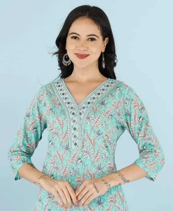Blue_Trendy_Floral_Screen_Print_Cotton_Straight_Kurta_With_Pant_And_Dupatta_For_Women