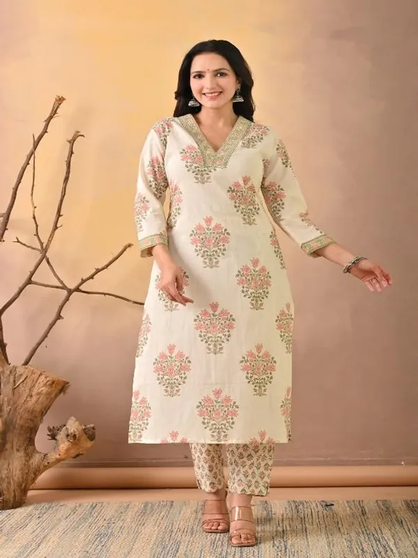 Beige_And_Pink_Trendy_Floral_Screen_Print_Cotton_Straight_Kurta_With_Pant_And_Dupatta_For_Women