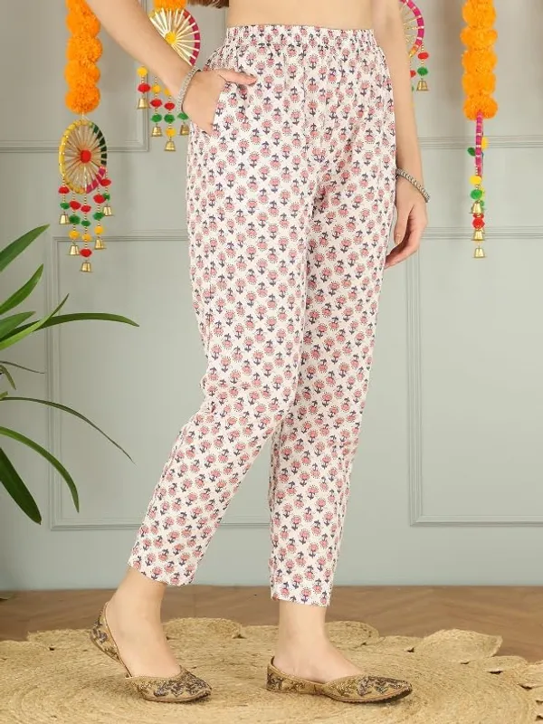 Light_Pink_Trendy_Floral_Screen_Print_Cotton_Straight_Kurta_With_Pant_And_Dupatta_For_Women