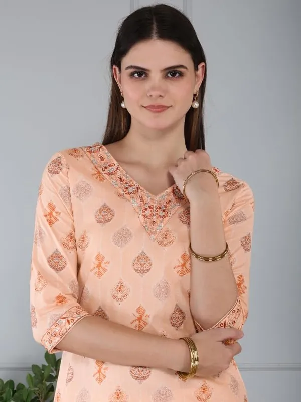 Peach_Trendy_Floral_Embroidery_Cotton_Straight_Peach_Kurta_With_Pant_And_Dupatta_For_Women