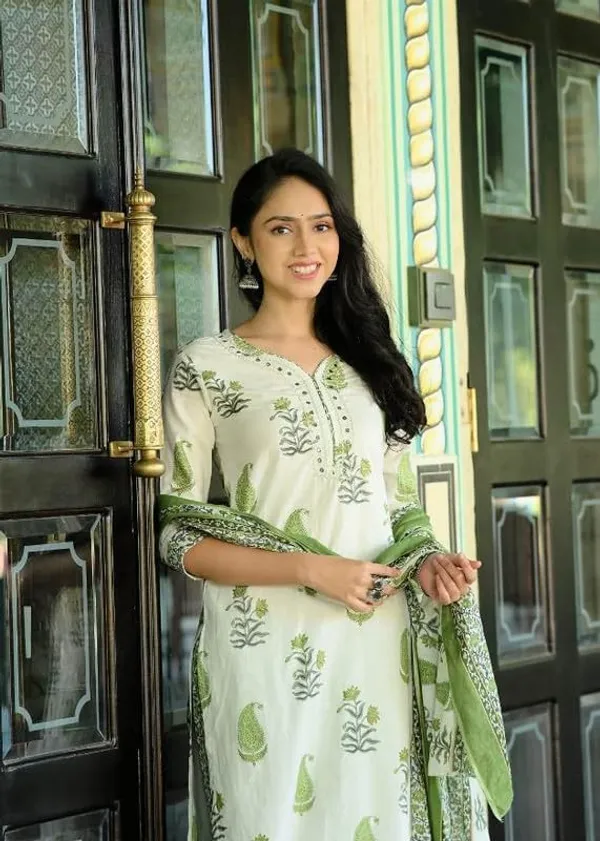 Green_Trendy_Floral_Block_Print_Cotton_Straight_Kurta_With_Pant_And_Dupatta_For_Women