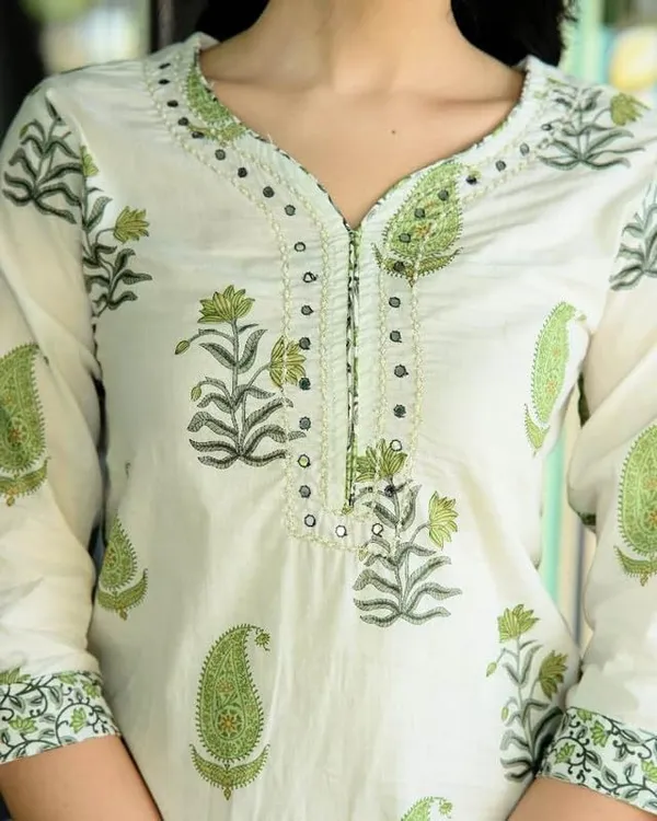 Green_Trendy_Floral_Block_Print_Cotton_Straight_Kurta_With_Pant_And_Dupatta_For_Women