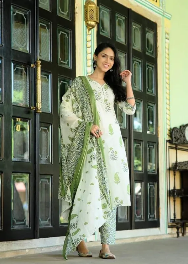 Green_Trendy_Floral_Block_Print_Cotton_Straight_Kurta_With_Pant_And_Dupatta_For_Women