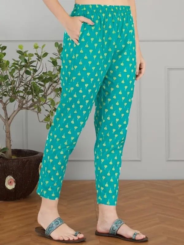 Sea_Green_Trendy_Floral_Screen_Print_Cotton_Straight_Kurta_With_Pant_And_Dupatta_For_Women