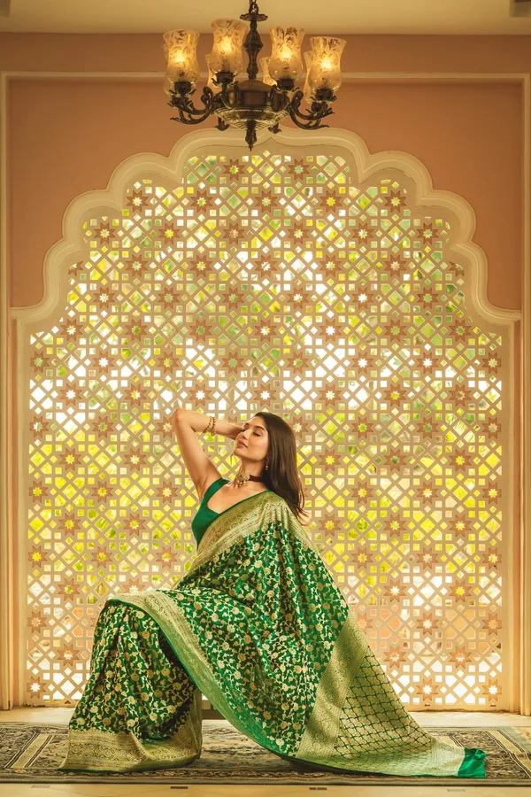 Banarasi_Soft_Silk_GREEN_Premium-Fancy_Saree_With_Blouse_For_Women